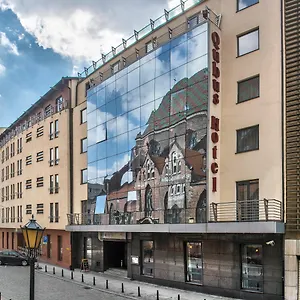 4* Hotel Qubus