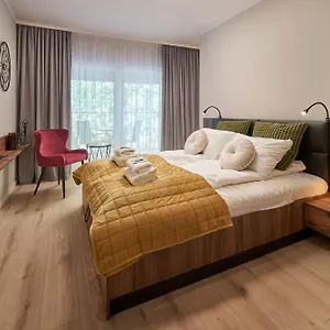 Symphony Square Apartahotel